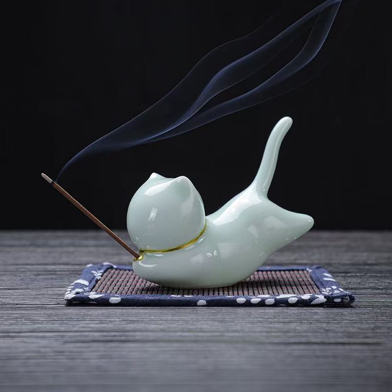 Palace Cat · Porcelain Incense Holder